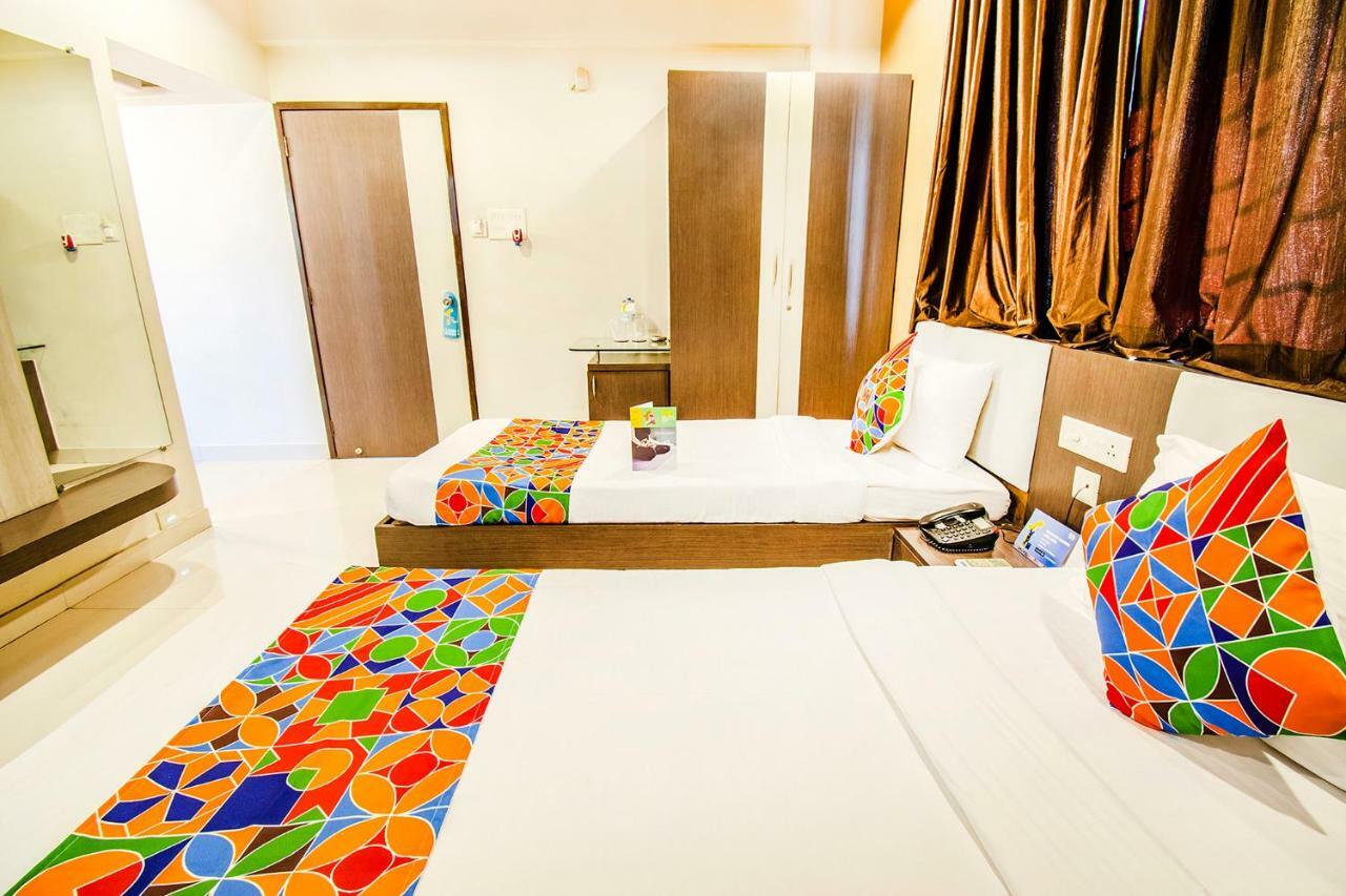 Fabhotel Prime Sanket Inn, Phoenix Mall 辛加瓦迪 外观 照片